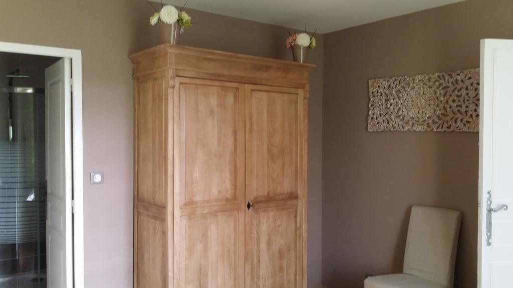 Les Portes Du Soleil Bed and Breakfast Capestang Δωμάτιο φωτογραφία